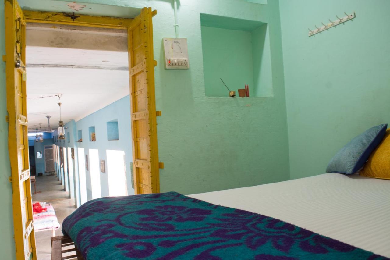 12 Monks Backpackers Community Hostel Pushkar Exterior photo